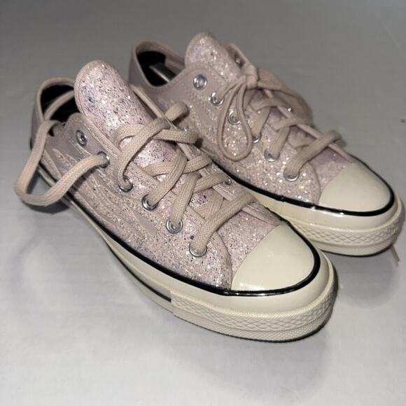 Size 7.5 Converse Chuck Taylor 70 Low Top Light Pink Glitter Flame Tennis Shoes - Picture 1 of 11